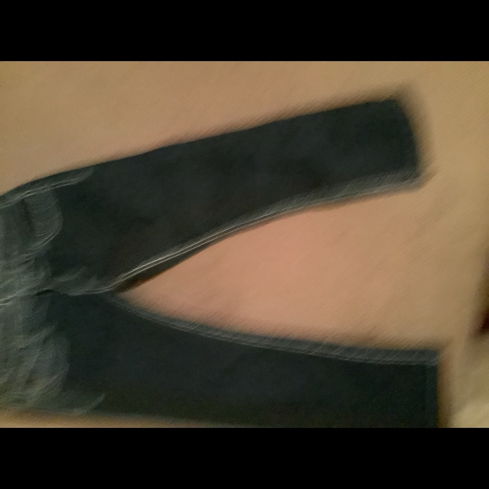 Jean capris - Picture 2 of 3